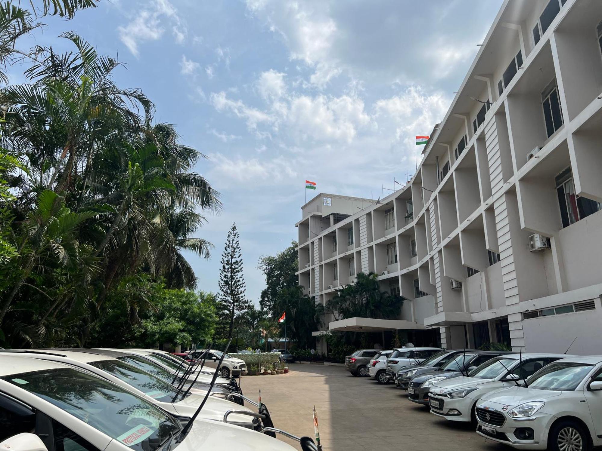 Varada Nagavali Hotel Srikakulam Exterior photo